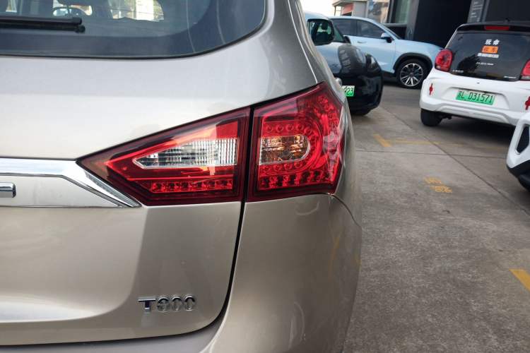 Used Zotye T600 2017 1.5T Manual Elite New Year Edition Right Rear Taillight