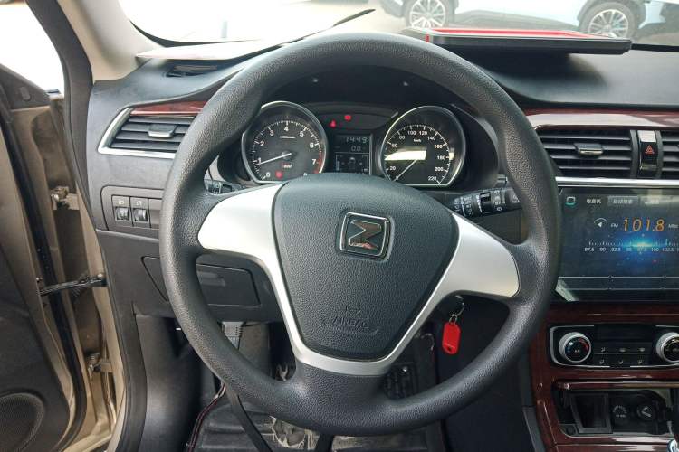 Used Zotye T600 2017 1.5T Manual Elite New Year Edition Steering Wheel
