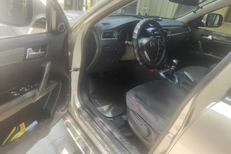 Used Zotye T600 2017 1.5T Manual Luxury New Year Edition Driver Seat