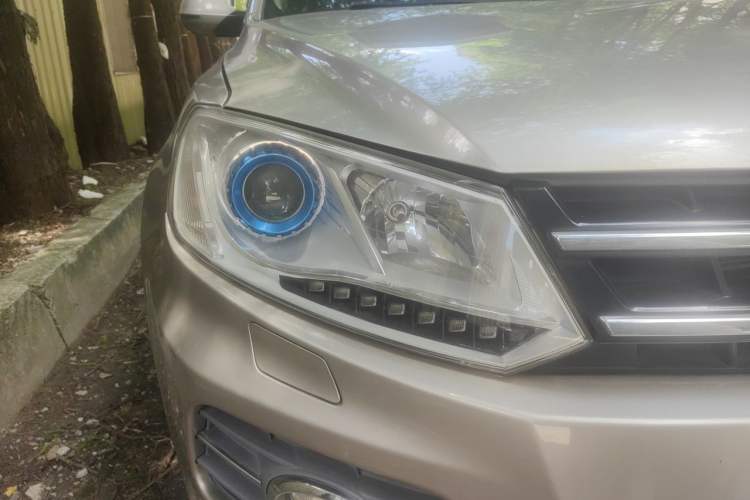 Used Zotye T600 2017 1.5T Manual Luxury New Year Edition Right Front Headlight
