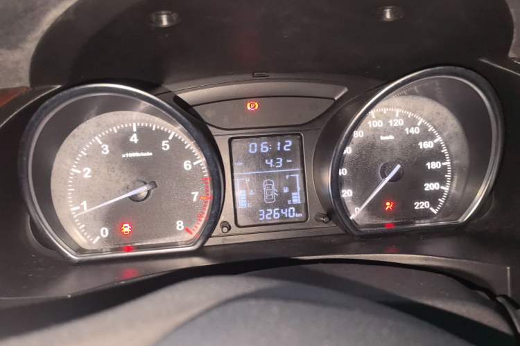 Used Zotye T600 2017 1.5T Manual Elite New Year Edition Instrument Cluster