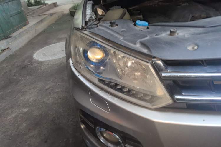 Used Zotye T600 2017 1.5T Manual Elite New Year Edition Right Front Headlight