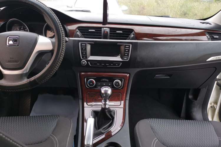 Used Zotye T600 2017 1.5T Manual Elite New Year Edition Audio And AC Panel