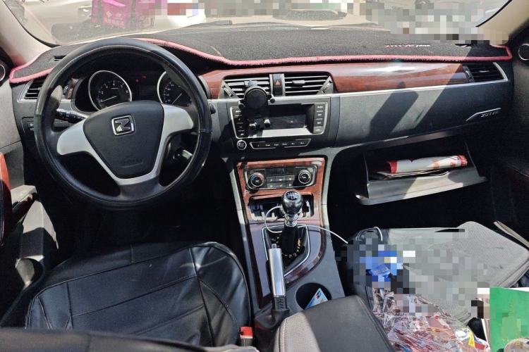 Used Zotye T600 2017 1.5T Manual Elite New Year Edition Center Console