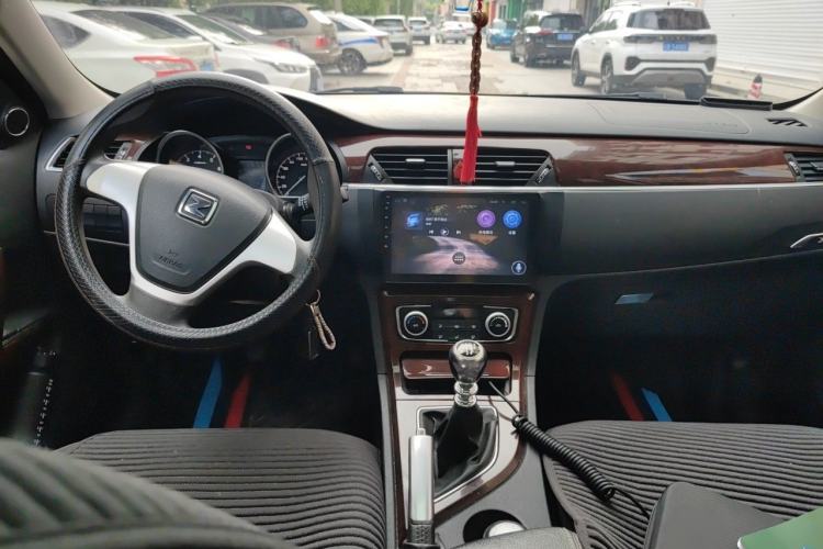 Used Zotye T600 2017 1.5T Manual Elite New Year Edition Center Console