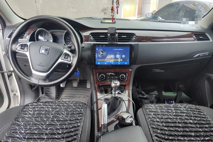 Used Zotye T600 2017 1.5T Manual Elite New Year Edition Center Console