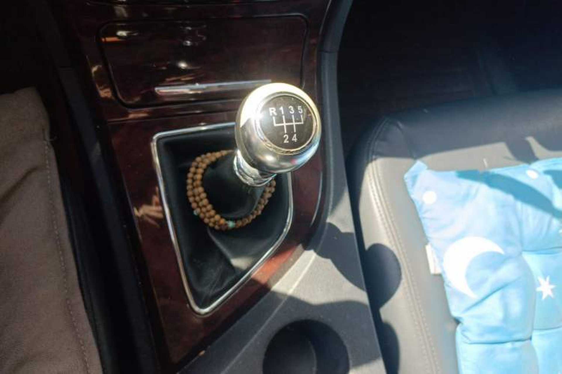Used Zotye T600 2017 1.5T Manual Elite New Year Edition Gear Lever