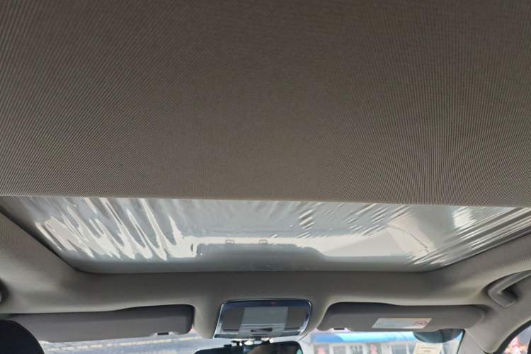 Used Zotye T600 2017 1.5T Manual Luxury New Year Edition Headliner