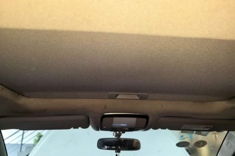 Used Zotye T600 2017 1.5T Manual Luxury New Year Edition Headliner
