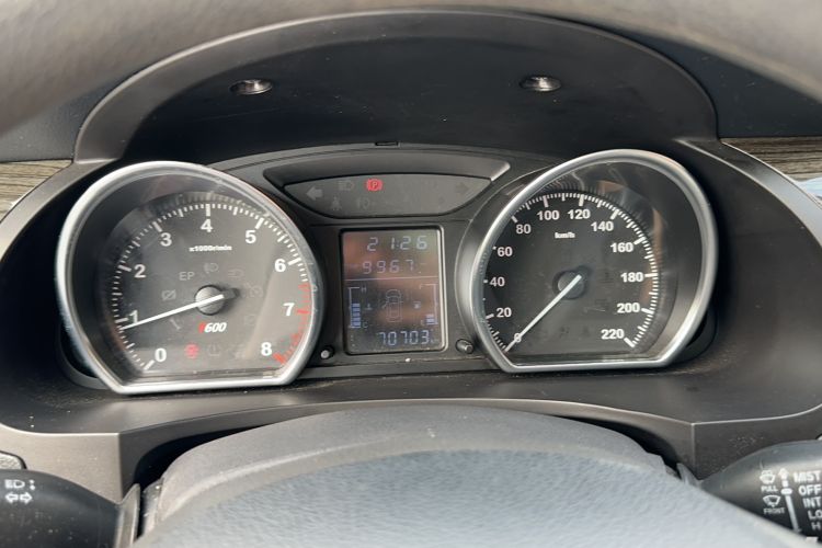 Used Zotye T600 2017 1.5T Manual Luxury New Year Edition Instrument Cluster