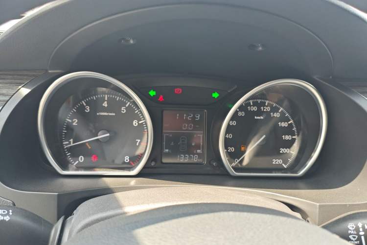 Used Zotye T600 2017 1.5T Manual Luxury New Year Edition Instrument Cluster