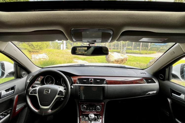 Used Zotye T600 2017 1.5T Manual Elite New Year Edition Interior 1