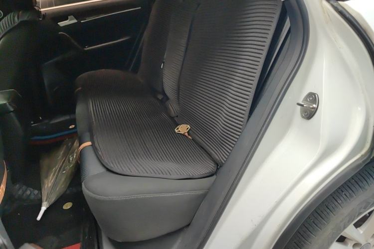 Used Zotye T600 2017 1.5T Manual Elite New Year Edition Left Rear Seat