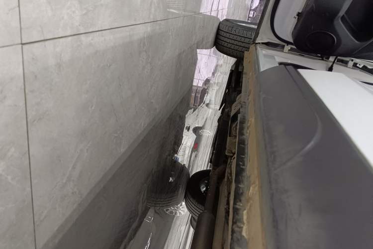 Used Zotye T600 2017 1.5T Manual Elite New Year Edition Left Side Sill