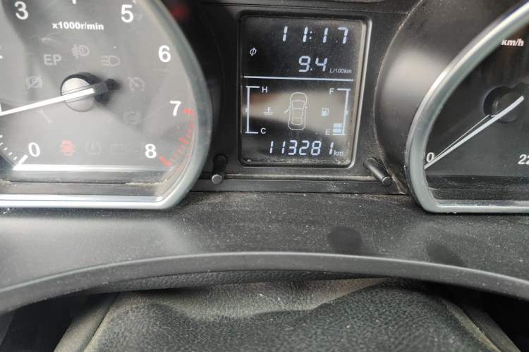 Used Zotye T600 2017 1.5T Manual Elite New Year Edition Odometer Close Up