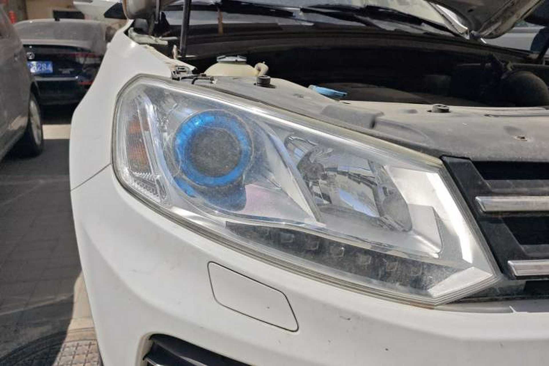 Used Zotye T600 2017 1.5T Manual Elite New Year Edition Right Front Headlight