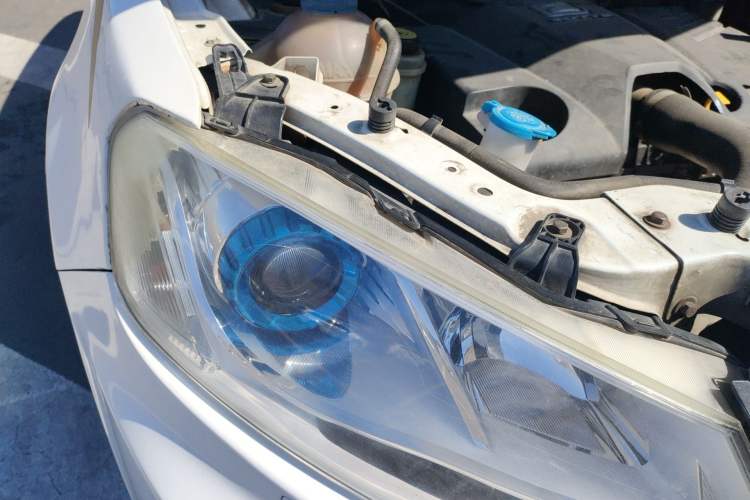 Used Zotye T600 2017 1.5T Manual Elite New Year Edition Right Front Headlight