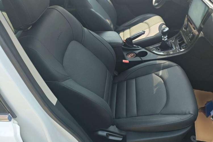 Used Zotye T600 2017 1.5T Manual Luxury New Year Edition Right Front Seat