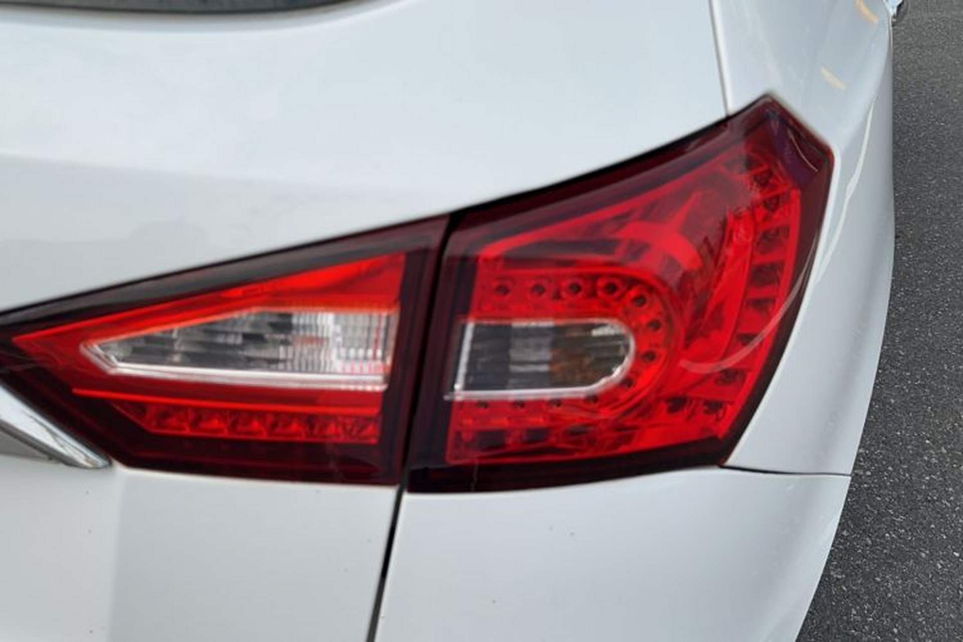 Used Zotye T600 2017 1.5T Manual Luxury New Year Edition Right Rear Taillight