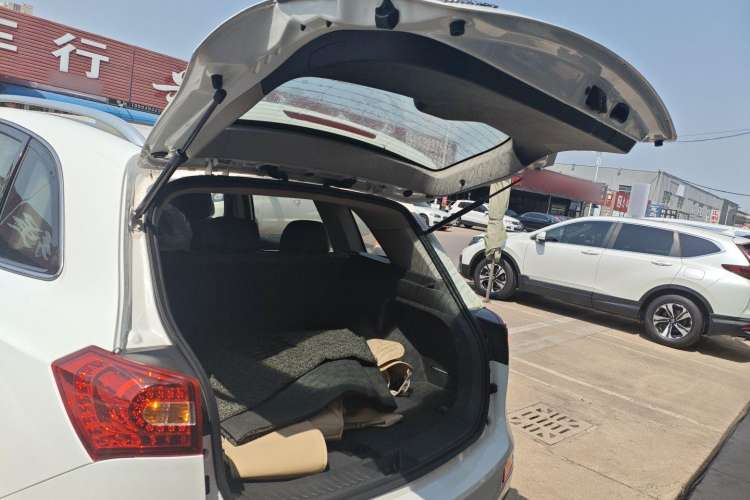 Used Zotye T600 2017 1.5T Manual Luxury New Year Edition Trunk
