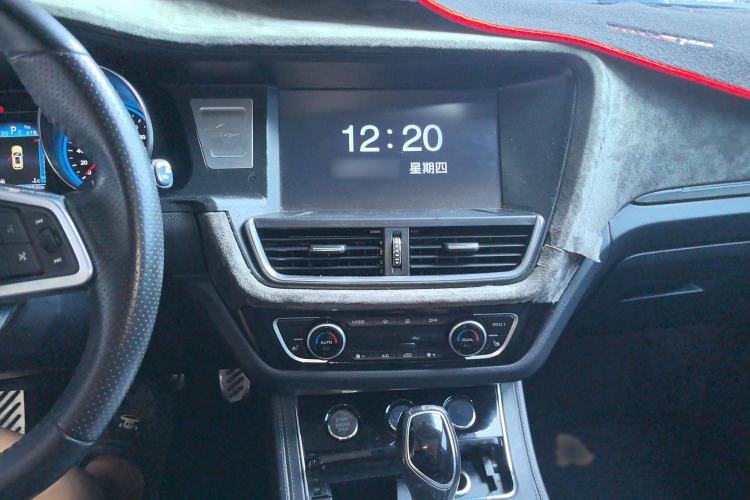 Used Zotye T600 2018 Sport Edition 1.5T Automatic Prestige Model Audio And AC Panel