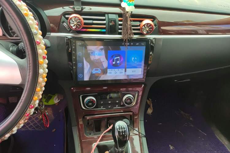 Used Zotye T600 2018 Sport Edition 1.5T Manual Luxury Model Audio And AC Panel