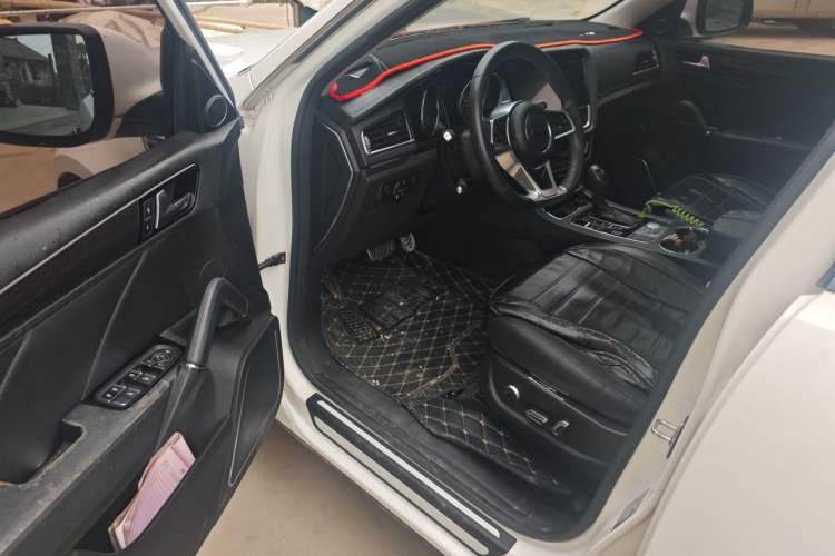 Used Zotye T600 2018 Sport Edition 1.5T Automatic Prestige Model Driver Seat