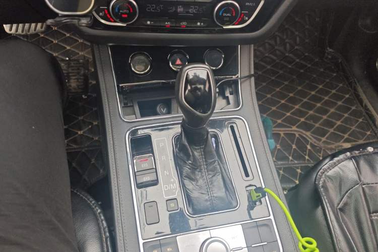 Used Zotye T600 2018 Sport Edition 1.5T Automatic Prestige Model Gear Lever