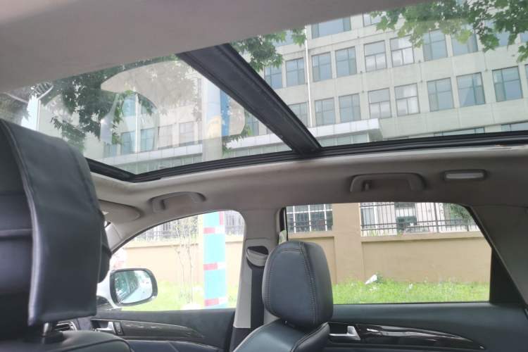 Used Zotye T600 2018 Sport Edition 1.5T Automatic Prestige Model Headliner