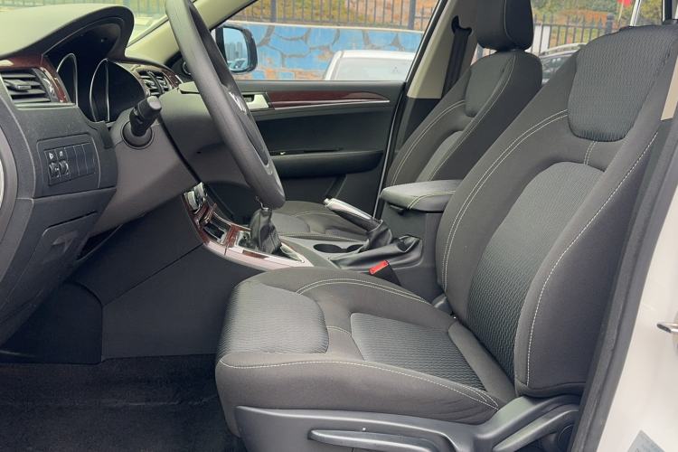 Used Zotye T600 2018 Sport Edition 1.5T Manual Luxury Model Left Front Seat