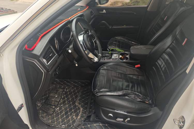 Used Zotye T600 2018 Sport Edition 1.5T Automatic Prestige Model Left Front Seat