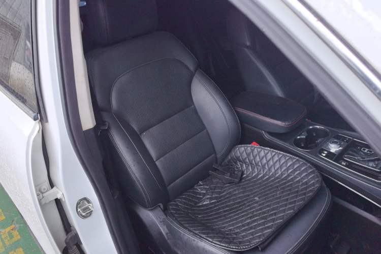 Used Zotye T600 2018 Sport Edition 1.5T Automatic Prestige Model Right Front Seat
