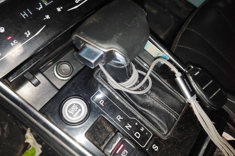 Used Zotye T600 2019 1.5T Automatic Prestige Model Gear Lever