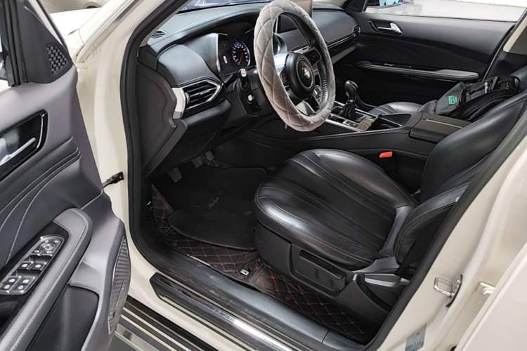 Used Zotye T600 2019 1.5T Manual Luxury Version Driver Seat
