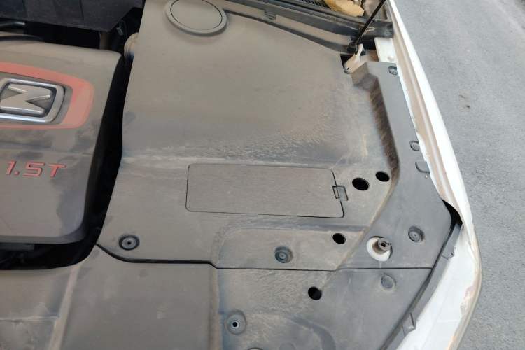 Used Zotye T600 2019 1.5T Manual Elite Edition Engine Bay Left