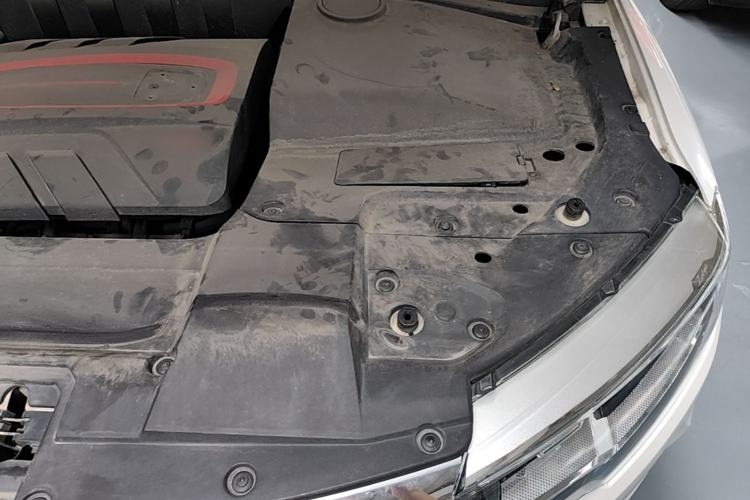 Used Zotye T600 2019 1.5T Manual Luxury Version Engine Bay Left