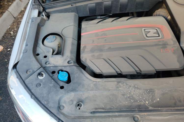 Used Zotye T600 2019 1.5T Manual Elite Edition Engine Bay Right