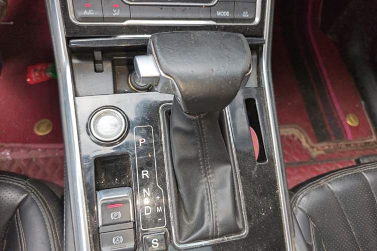 Used Zotye T600 2019 1.5T Automatic Luxury Edition Gear Lever