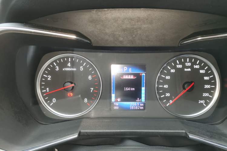 Used Zotye T600 2019 1.5T Automatic Luxury Edition Instrument Cluster