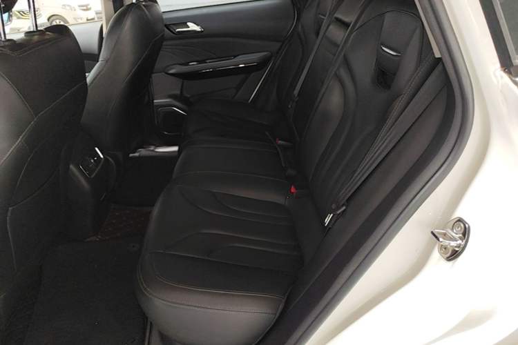 Used Zotye T600 2019 1.5T Manual Luxury Version Left Rear Seat