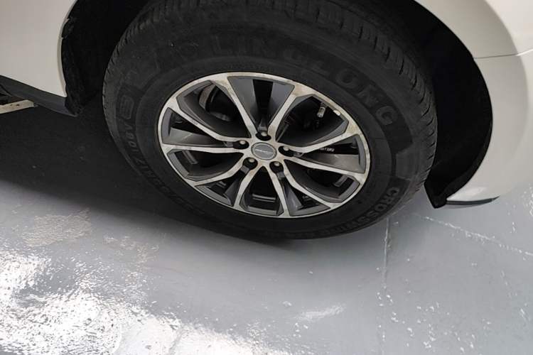 Used Zotye T600 2019 1.5T Manual Luxury Version Right Front Wheel Hub