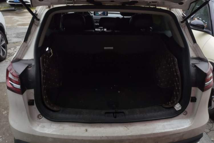 Used Zotye T600 2019 1.5T Automatic Luxury Edition Trunk
