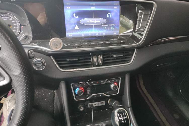 Used Zotye T600 Coupe 2017 1.5T Manual Luxury Model Audio And AC Panel