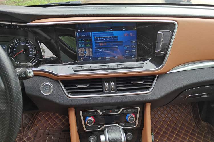 Used Zotye T600 Coupe 2017 1.5T Automatic Luxury Model Audio And AC Panel
