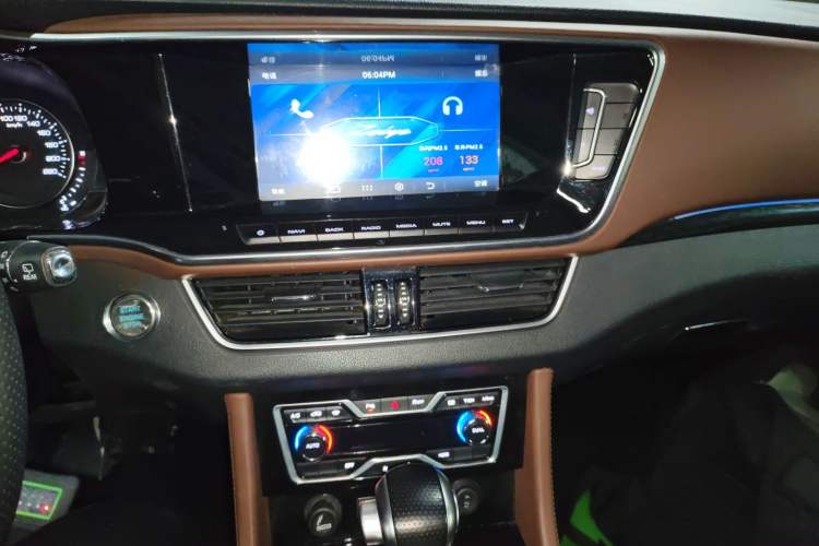 Used Zotye T600 Coupe 2017 1.5T Automatic Luxury Model Audio And AC Panel
