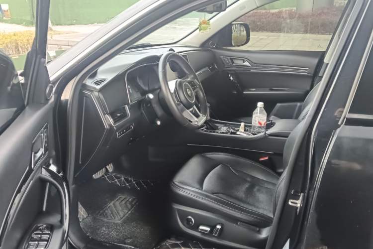 Used Zotye T600 Coupe 2017 1.5T Automatic Luxury Model Driver Seat