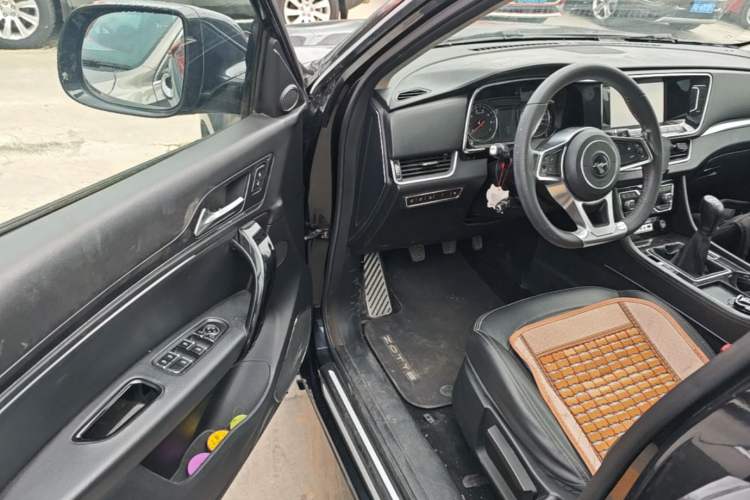 Used Zotye T600 Coupe 2017 1.5T Manual Luxury Model Driver Seat