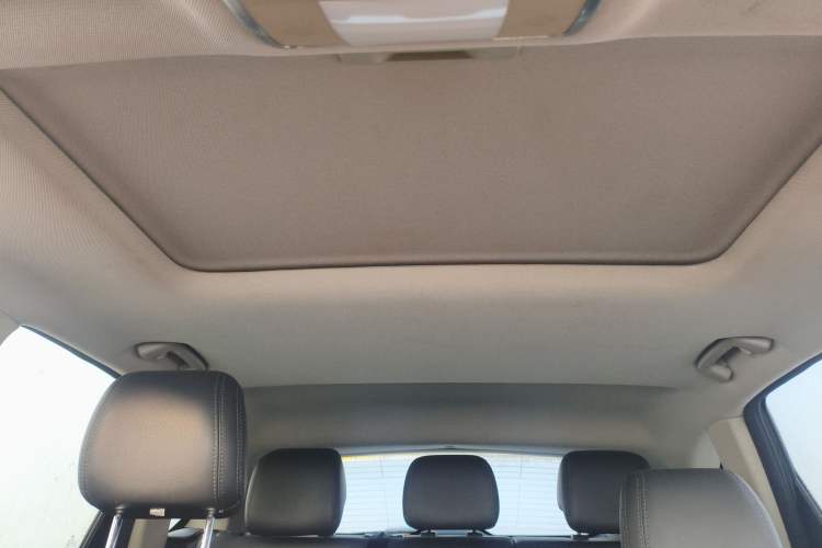 Used Zotye T600 Coupe 2017 1.8T Automatic Luxury Model Headliner