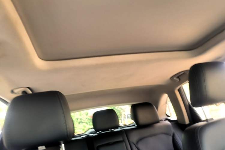 Used Zotye T600 Coupe 2017 1.5T Automatic Luxury Model Headliner