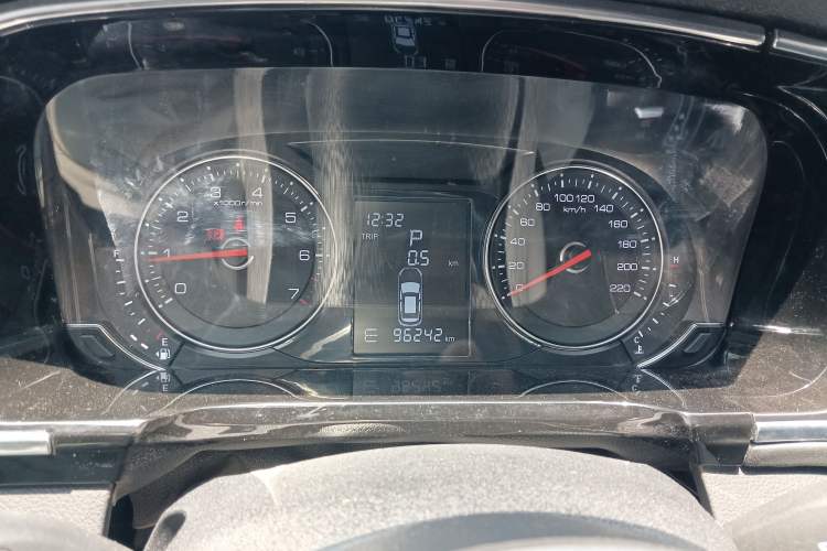 Used Zotye T600 Coupe 2017 1.5T Automatic Luxury Model Instrument Cluster